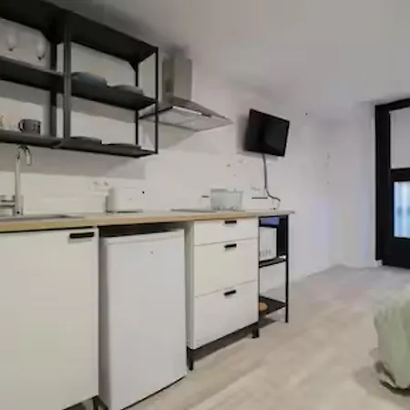 Apartment Housekepper Duplex En El Centro De Santander