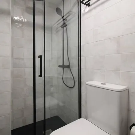 Apartment Housekepper Duplex En El Centro De *